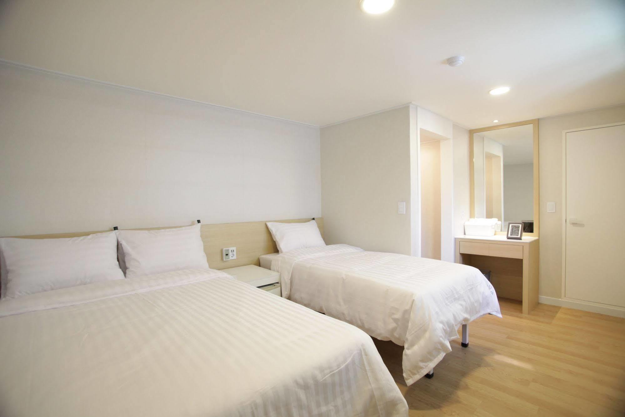 Hotel Sleepy Panda Streamwalk Seoul Jongno Eksteriør billede