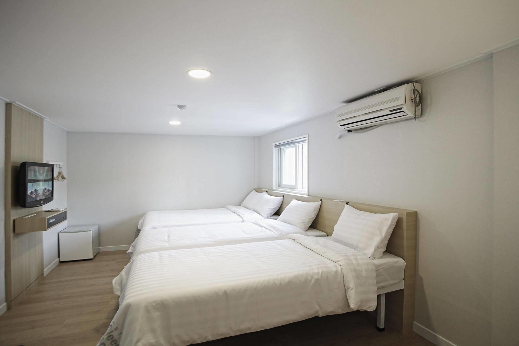 Hotel Sleepy Panda Streamwalk Seoul Jongno Eksteriør billede